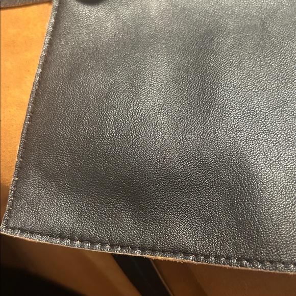 Classiques Entier Leather Jacket - Picture 16 of 16